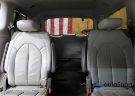 2018 Chrysler Pacifica Touring L Plus из США, поврежденный, VIN 2C4RC1EG2JR132825